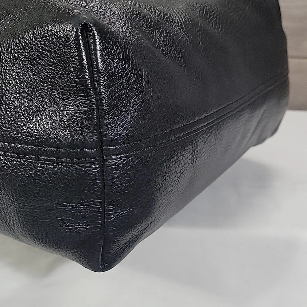 Cuyana Black Pebble Leather Tote Shoulder Bag